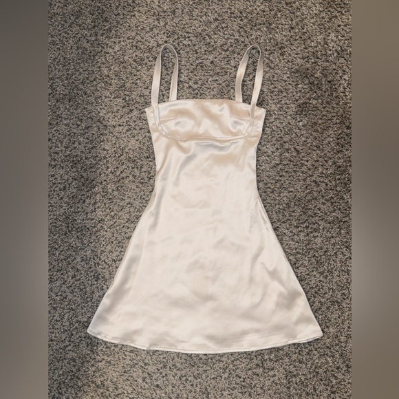 Just A Girl Mini Dress Pearl (White Fox) - Picture 4 of 9